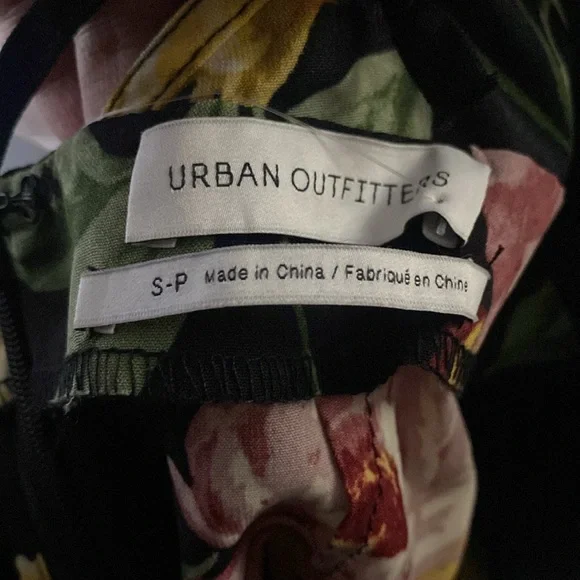 Urban Outfitters Floral Strappy Halter Jumpsuit - Picture 9 of 10